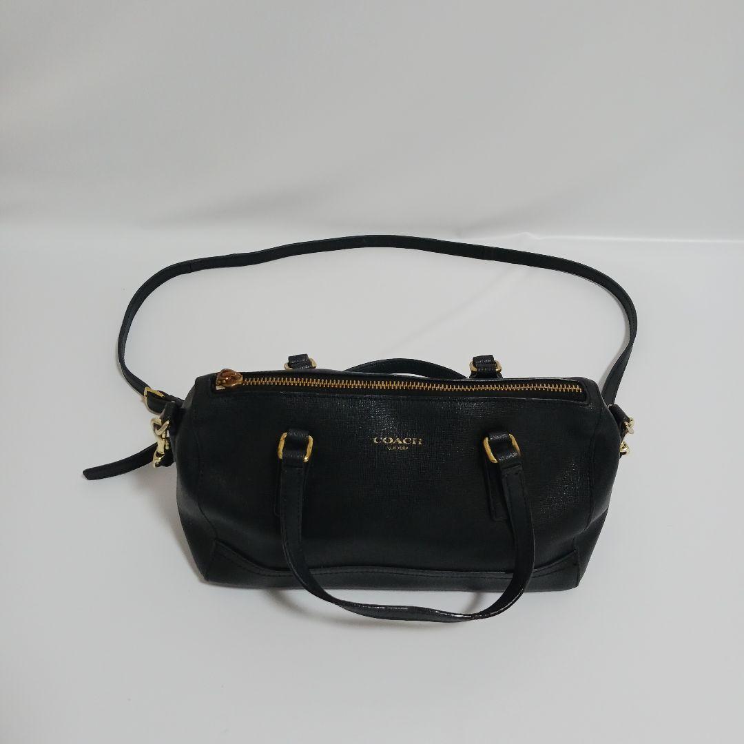 COACH ブラック ショルダーバッグ