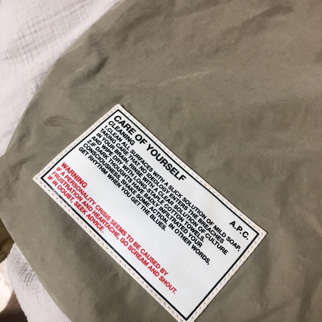 高評価 a.p.c. Cabas Manuel de savoir vivre 18A iDUL4-m30724343342 日本製定番