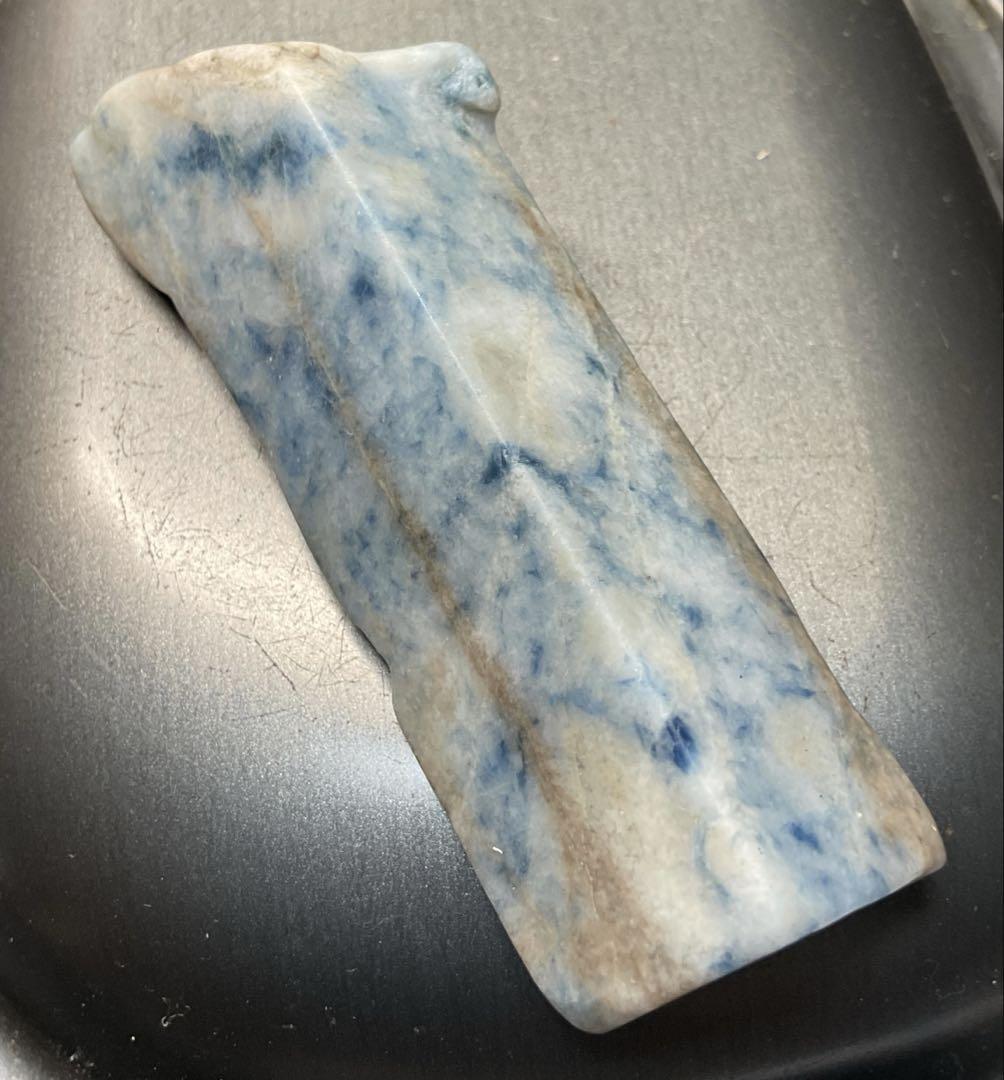 ［白地にインクブルー］　入りコン沢翡翠54g 糸魚川　ヒスイ　ひすい 白地にインクブルー］ 入りコン沢翡翠54g 糸魚川 ヒスイ ひすい