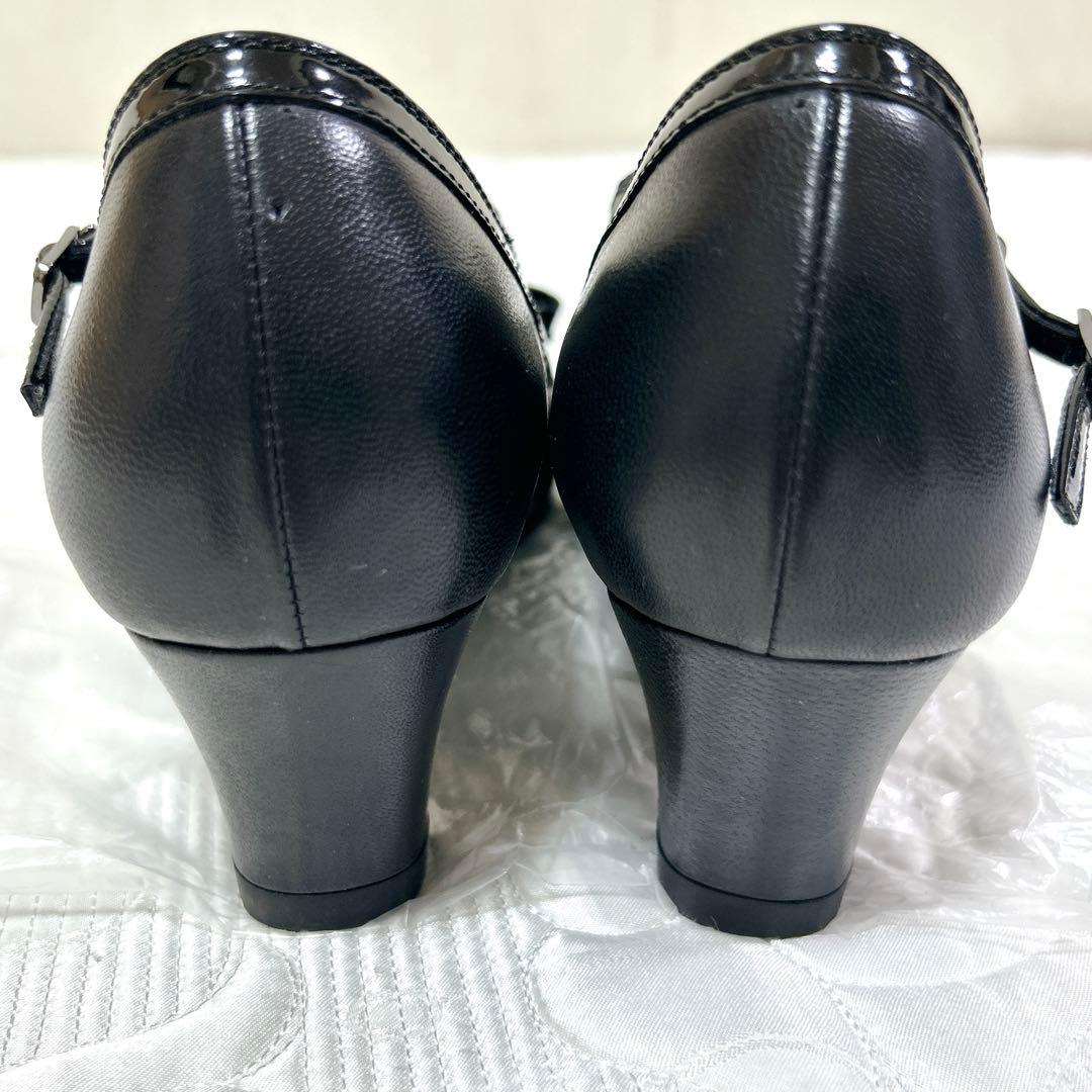 極美品❤︎アシックス ペダラ パンプス リボン ストラップ レザー 23.5 2E 極美品❤︎アシックス ペダラ パンプス リボン ストラップ レザー 23.5 2E