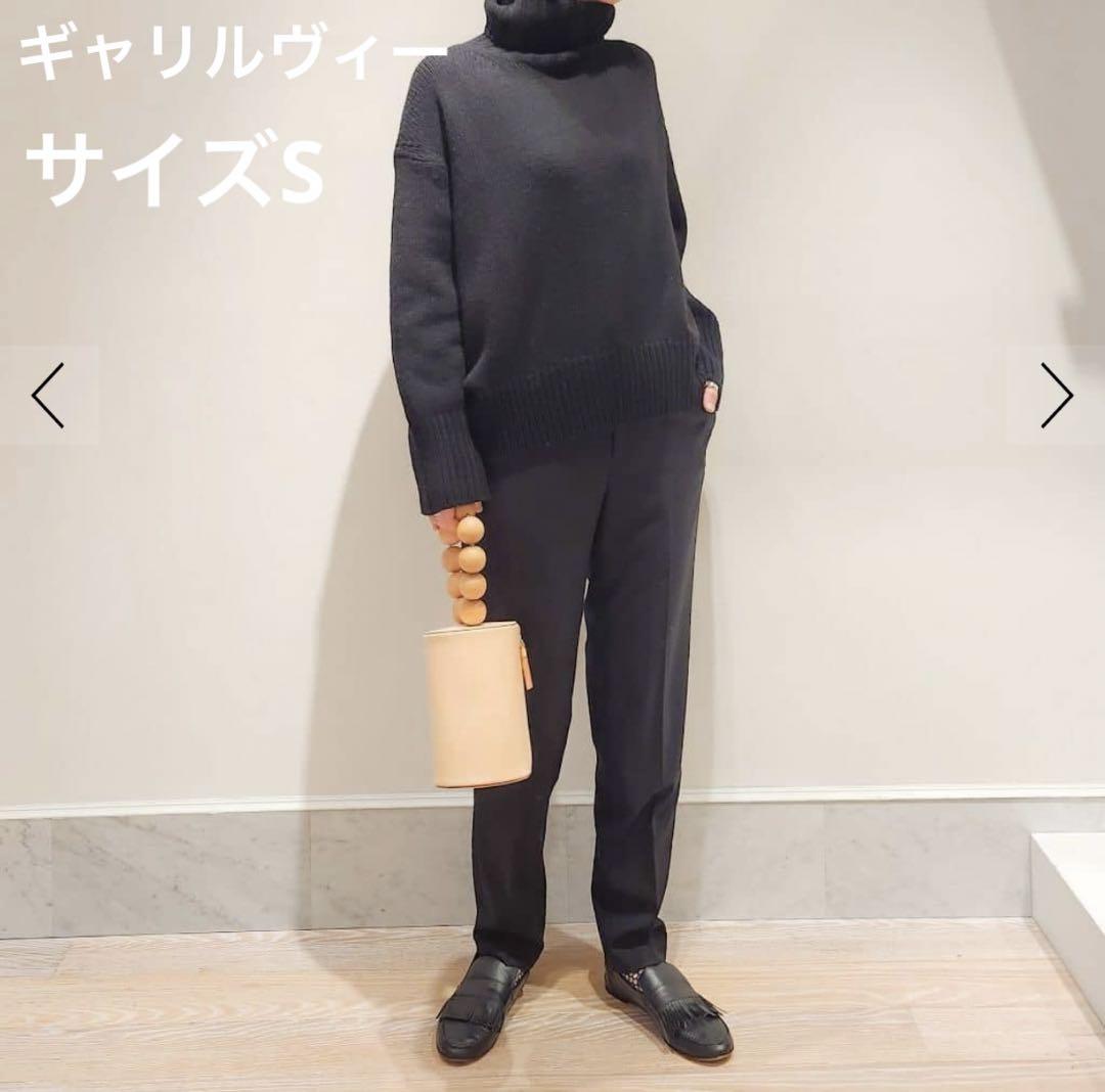 ギャリルヴィー　タートルネックプルオーバー
