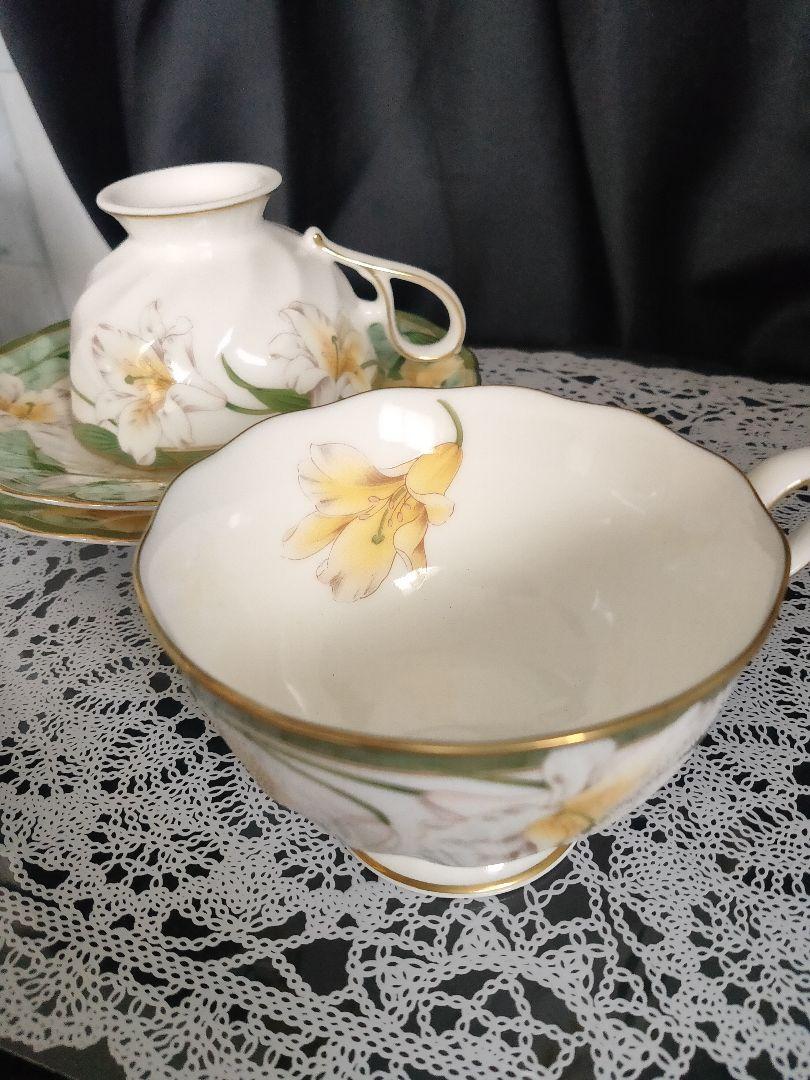 ホヤ ユリの花模様 カップ・ソーサーセット 2客 廃盤品