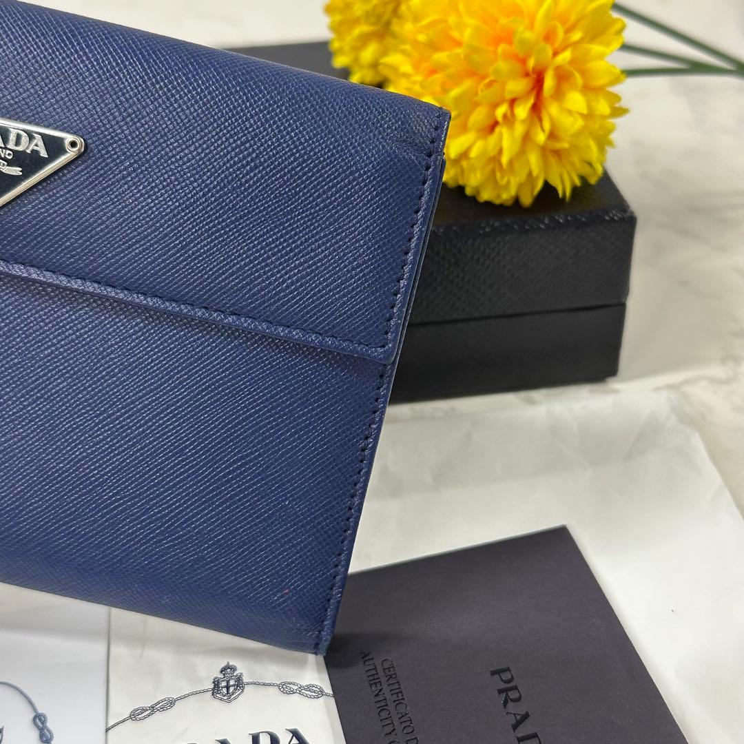 新品同様‼️ プラダ　PRADA 財布　三つ折り　折り財布　サフィアーノ　三角ロゴ