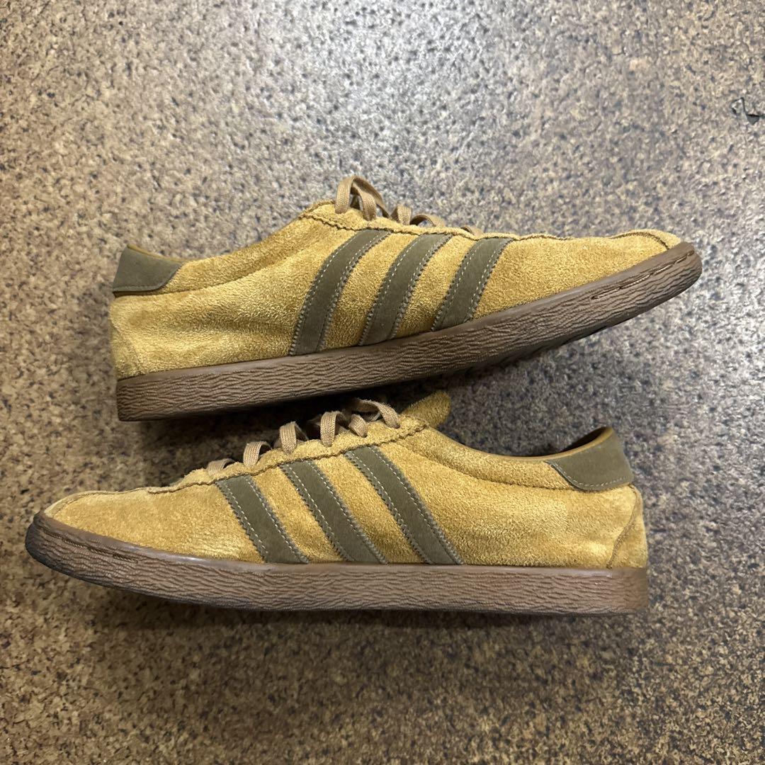 adidas TOBACCO GRUENアディダス タバコグルーエン