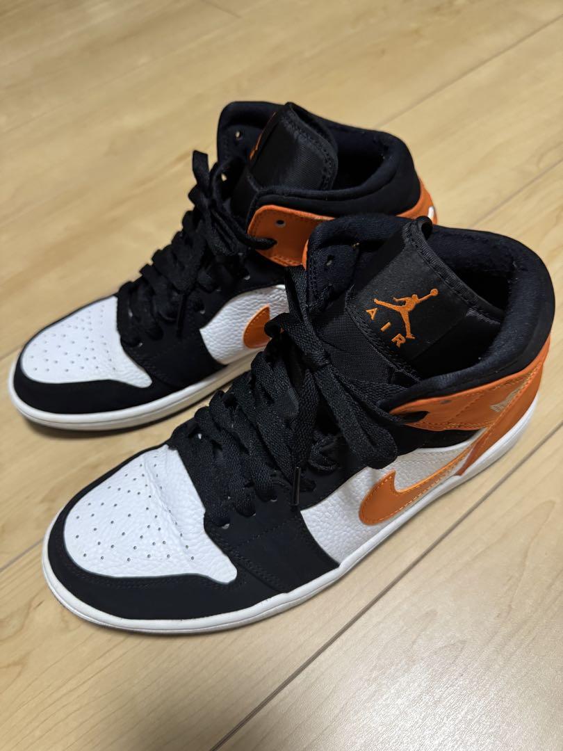 Nike Air Jordan 1 Mid ホワイト/ブラック/オレンジ