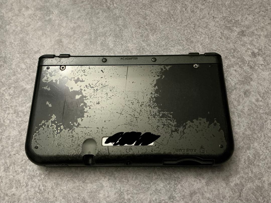 メタリックブラック