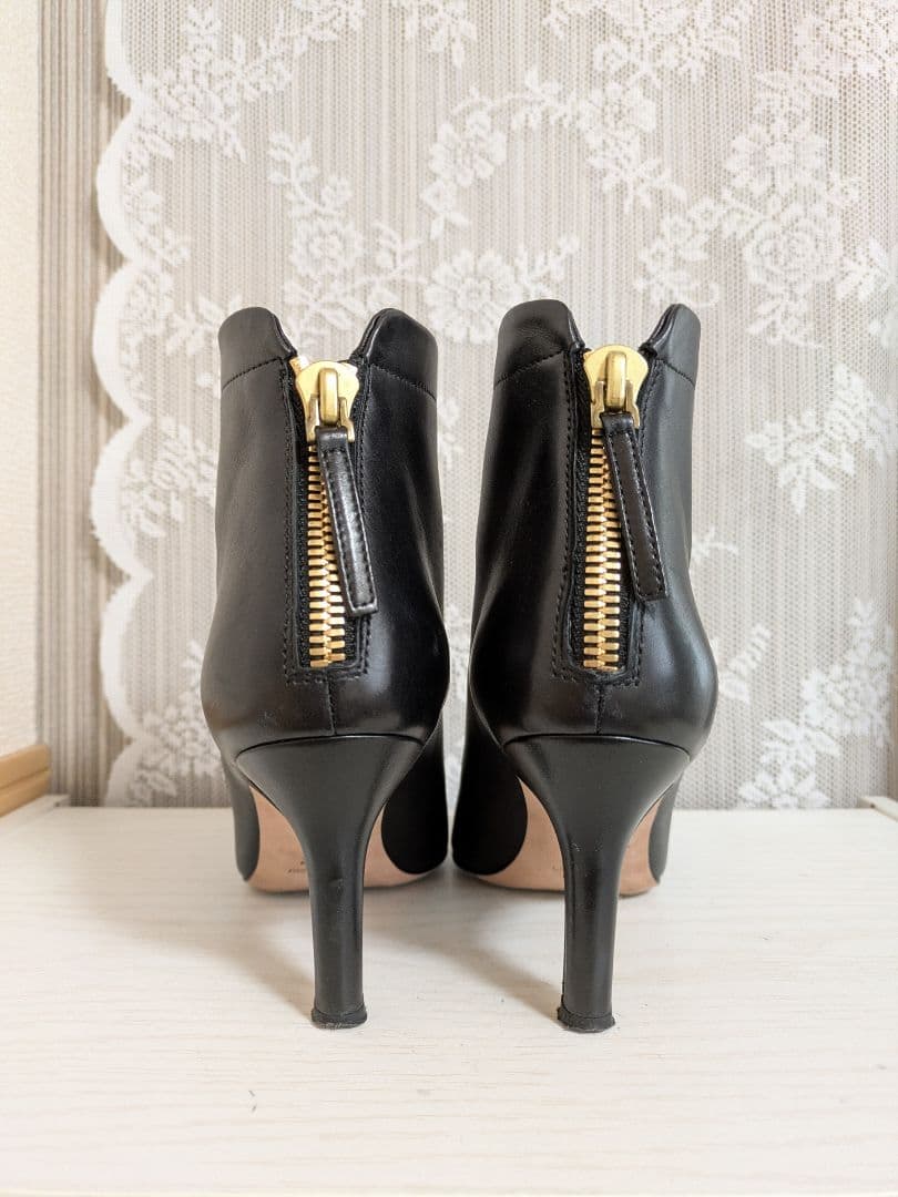 ぺリーコ PELLICO バックジップショートブーツ 黒 ぺリーコ PELLICO バックジップショートブーツ 黒