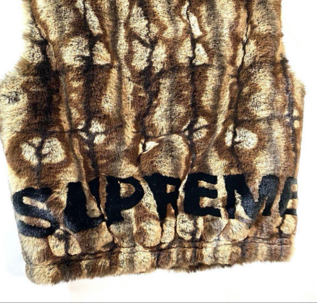 品薄人気カラー Supreme Faux Fur Hooded Vest