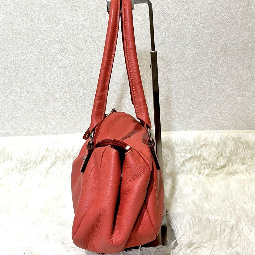 Ungaro ピンク ハンドバッグ ウンガロ ungaro ハンドバッグ レザー 肩がけ 手提げ サーモン