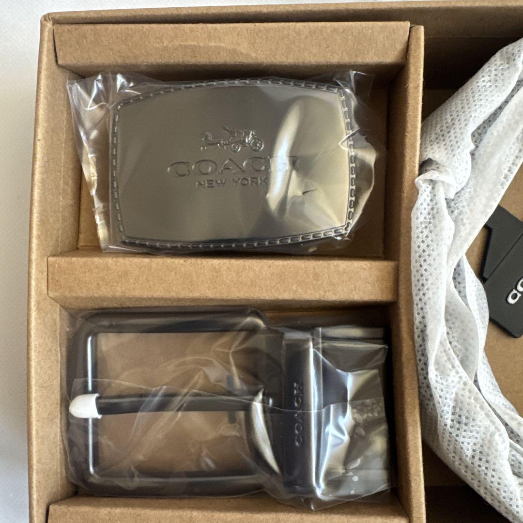 新品　COACH ロゴバックルリバーシブルベルト