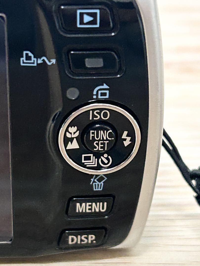 Canon IXY Digital 910 is コンパクトカメラ