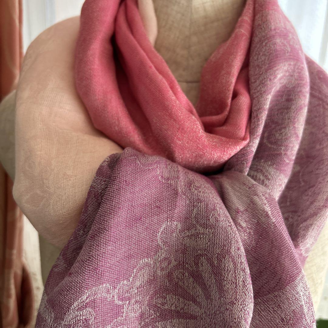 イタリー発★ETRO★【エトロ】大判　ストール　ピンクグラデーション