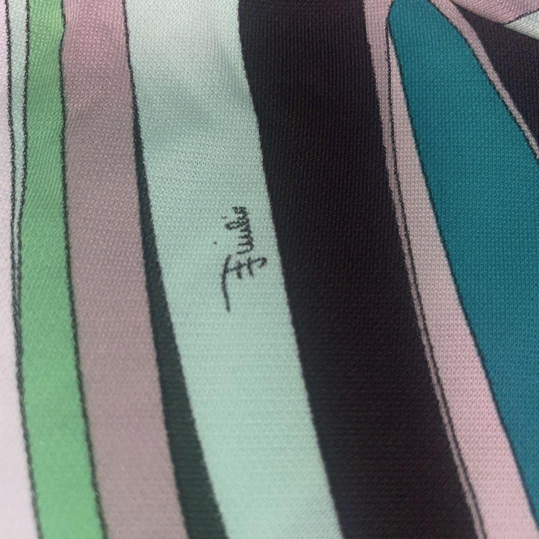 Emiliopucciエミリオプッチスハイネック 半袖トップス