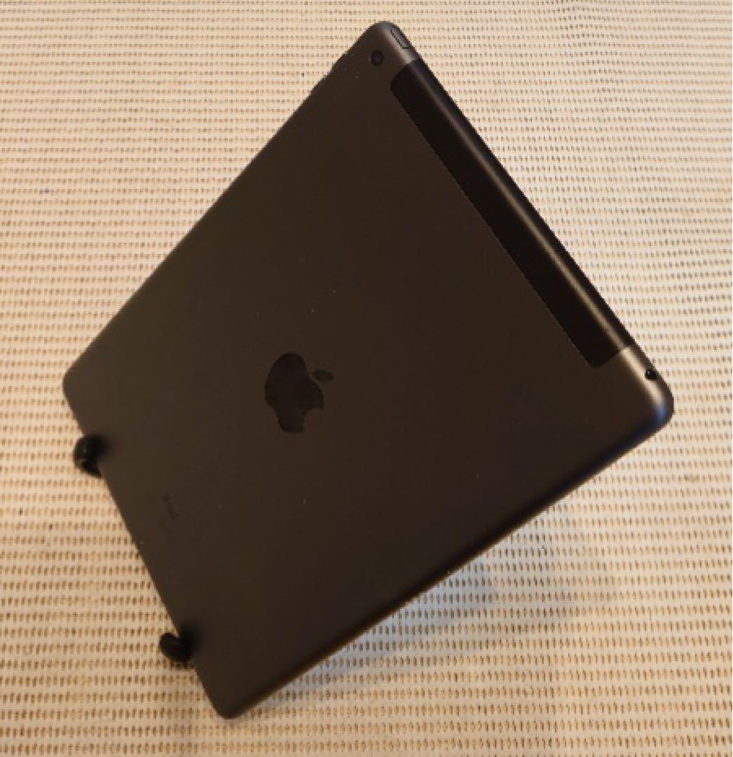0Q1KM 完動品SIMフリーiPad第8世代(A2429)本体32GBグレイ