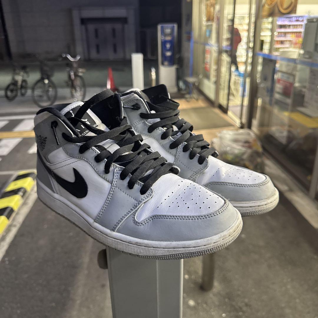 Nike Air Jordan 1 ホワイト/グレー/ブラック