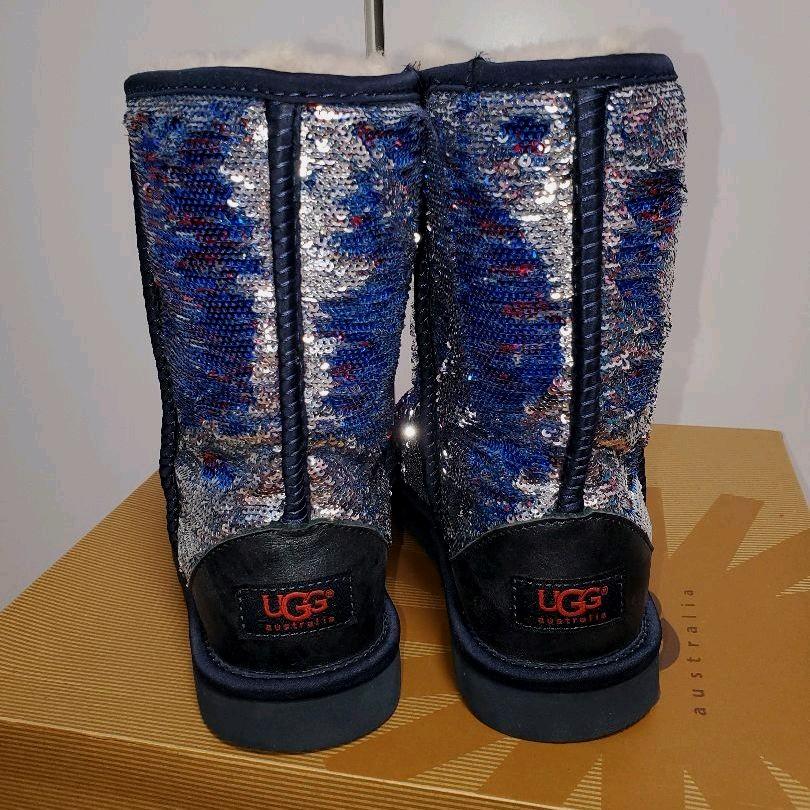いま人気のアイテム 美品 ♡ 限定色 UGG Australia 赤 青 銀 MIX スパンコール 靴