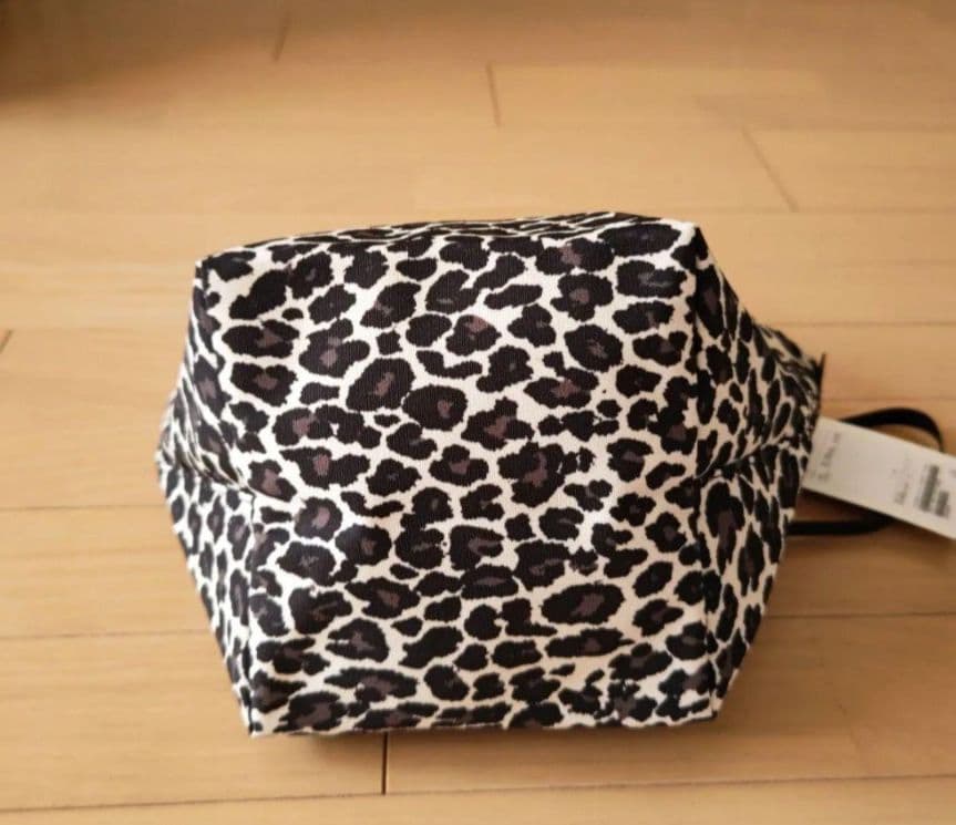 新品！グリーンレーベル ×エルベシャプリエ レオパード柄ビックポシェット