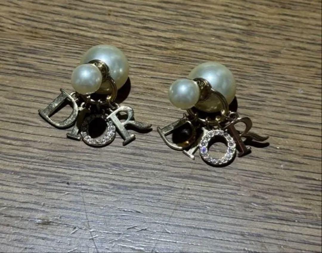 ハチハチ　Dior パール　ピアス