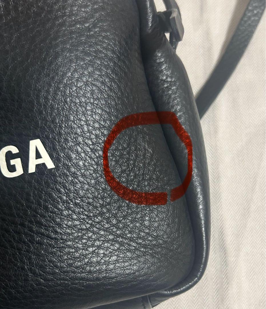 BALENCIAGA エブリデイ カメラバッグ ショルダーバッグ バッグ レザー BALENCIAGA エブリデイ カメラバッグ ショルダーバッグ バッグ レザー