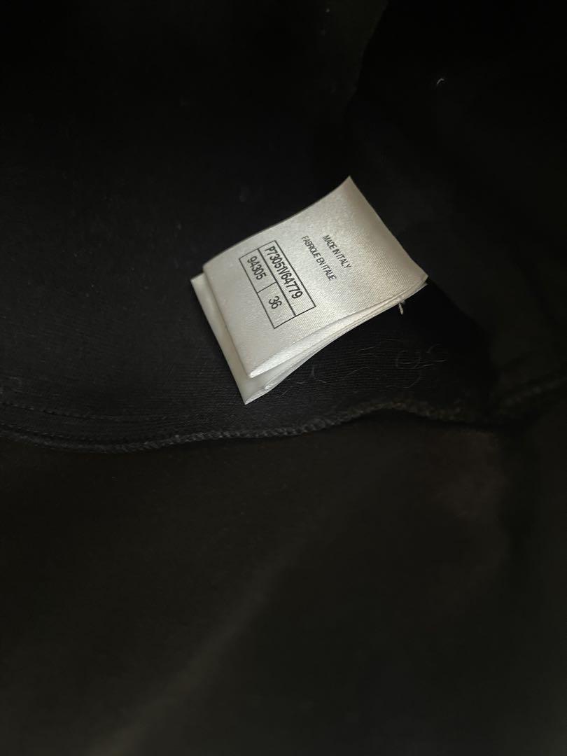 一度2時間のみ着用CHANEL】ノースリーブトップス 黒 ビジュー
