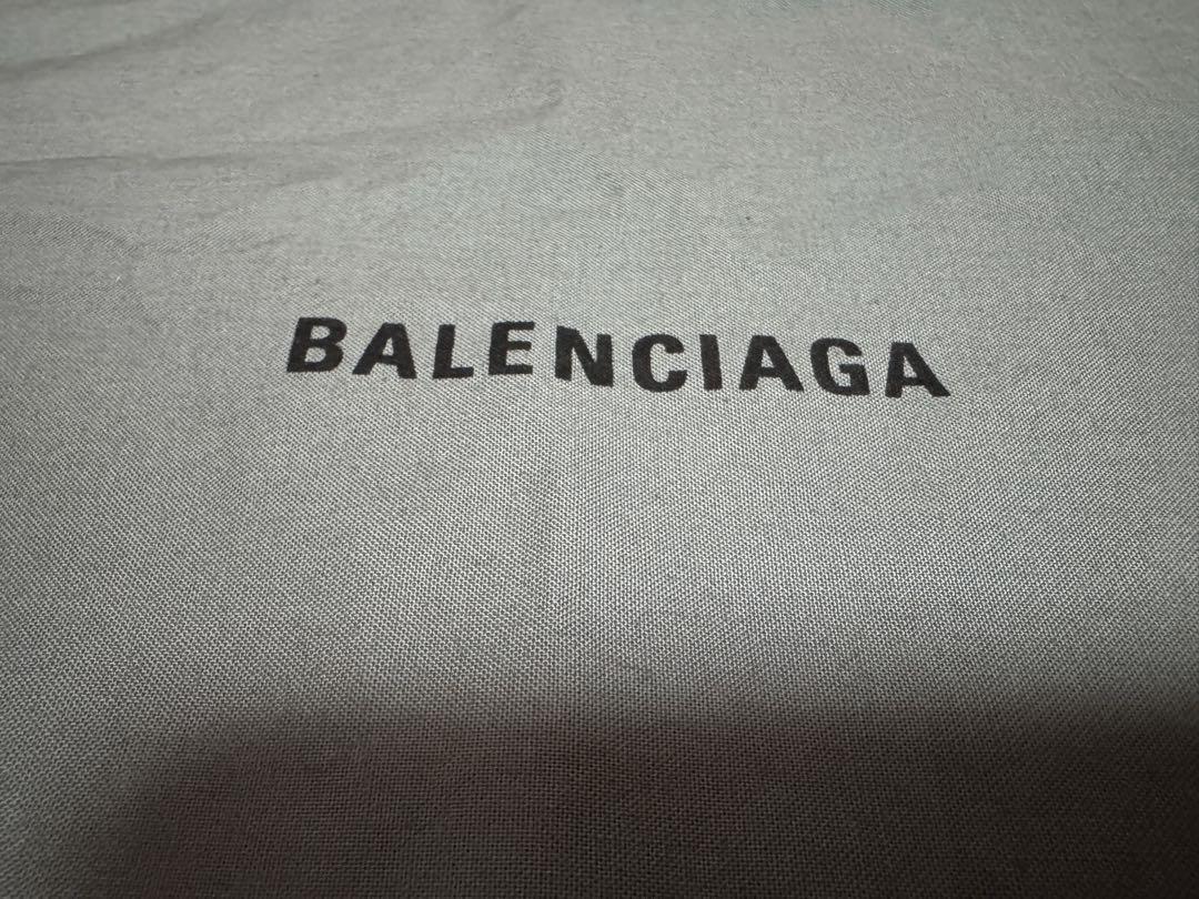 バレンシアガ BALENCIAGA グレー 保存袋 巾着袋 収納袋 - メルカリ