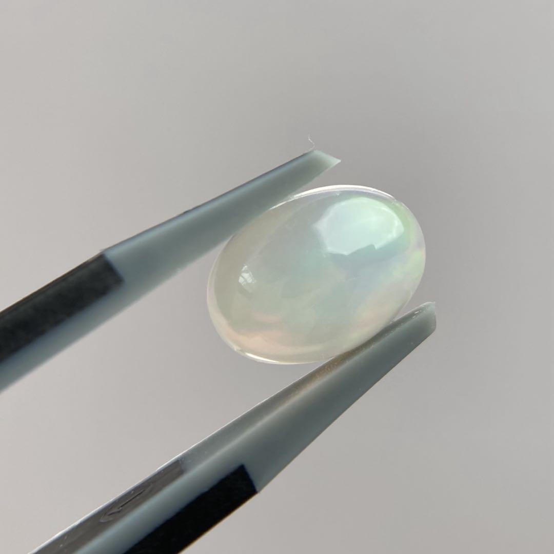ヴィヴィッド遊色♡ 天然オパール　1.44ct ルース　カボション　裸石　宝石