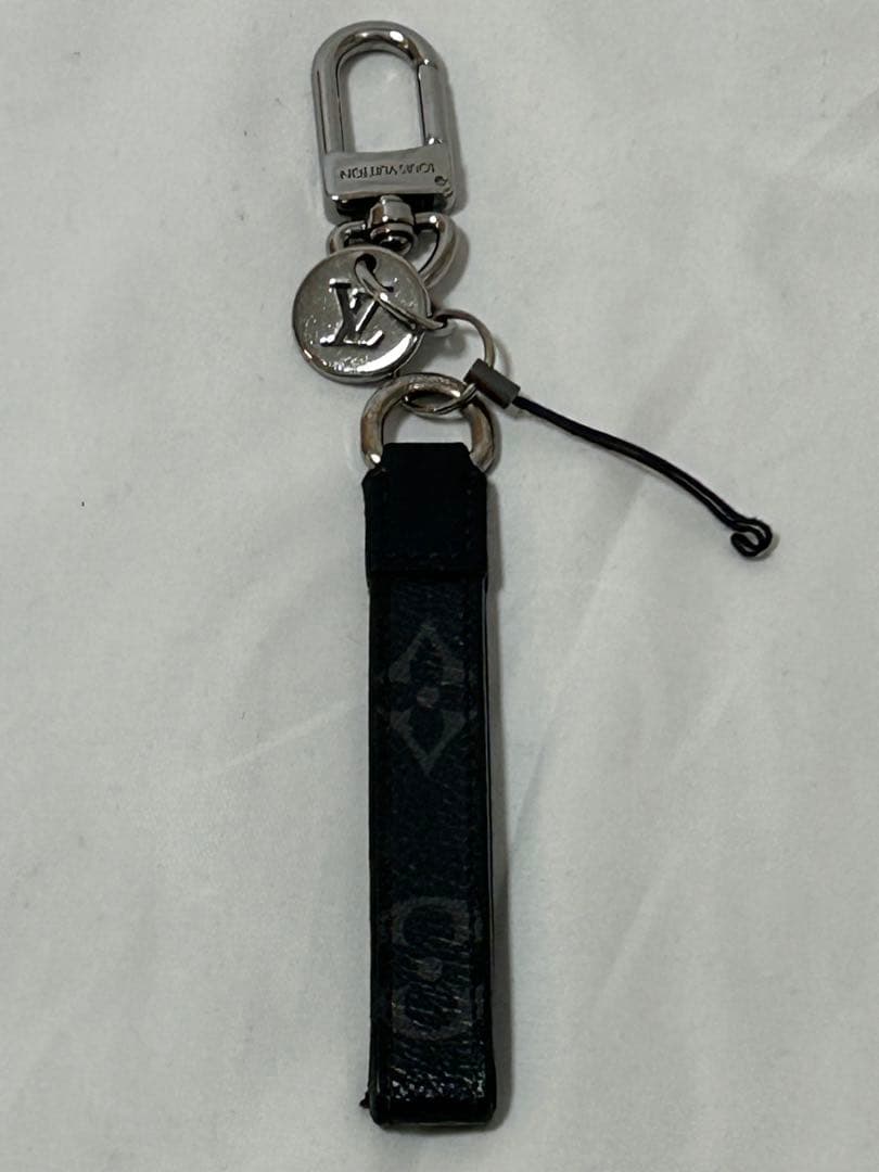 ≪ ≫ ルイヴィトン T1052モノグラムエクリプス キーホルダー ストラップLOUIS VUITTON