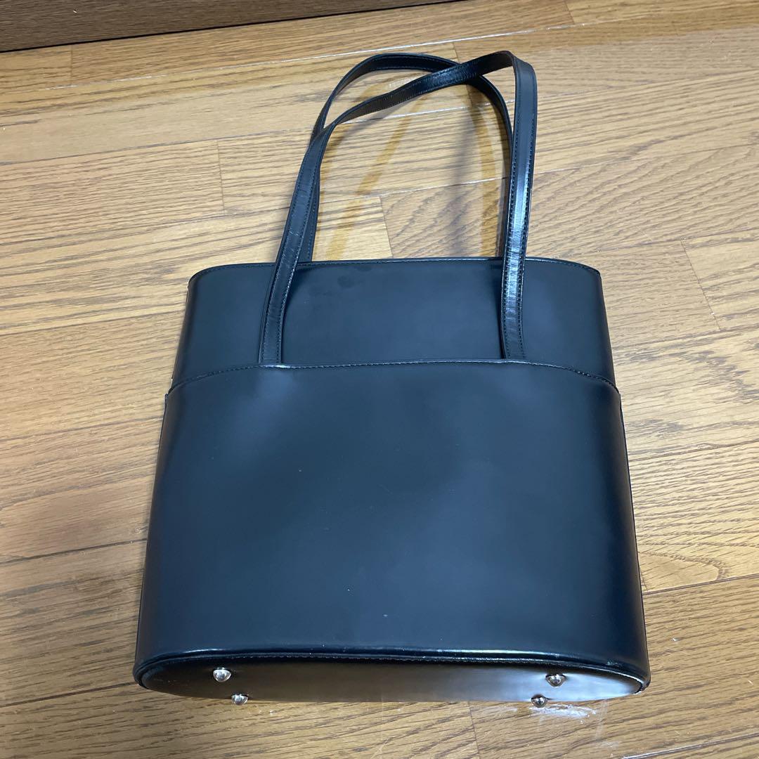 Burberry トートバッグ 黒 レザー チェック柄