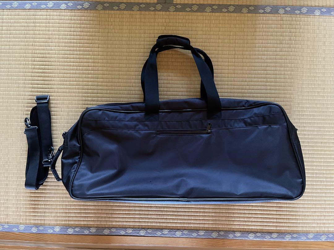 トーナメントバッグ　ラケットバッグ　ヨネックス　黒色