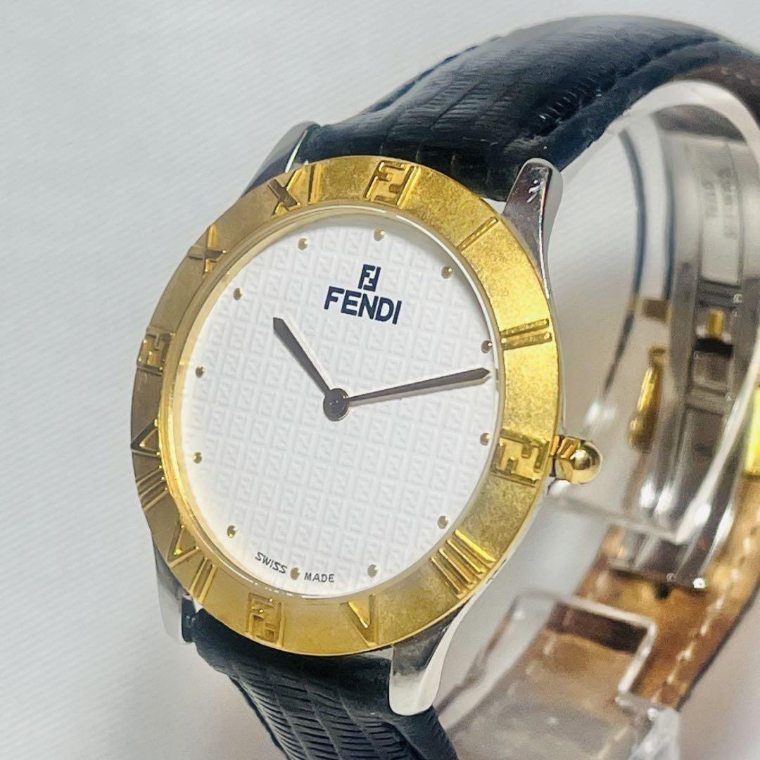 箱付き　フェンディ FENDI ズッカ柄文字盤 2000G ラウンドフェイス