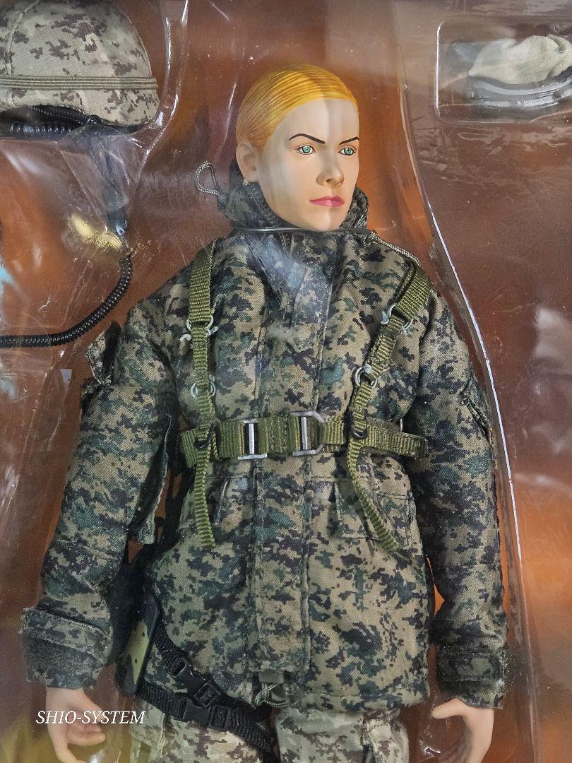 ブランド通販サイト 未使用品】ホットトイズ 1/6 アメリカ海兵隊 女性兵士 - メルカリ ミリタリー