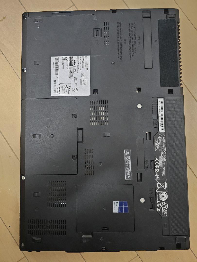 富士通　CELSIUS H760 ワークステーション Xeon Quadro