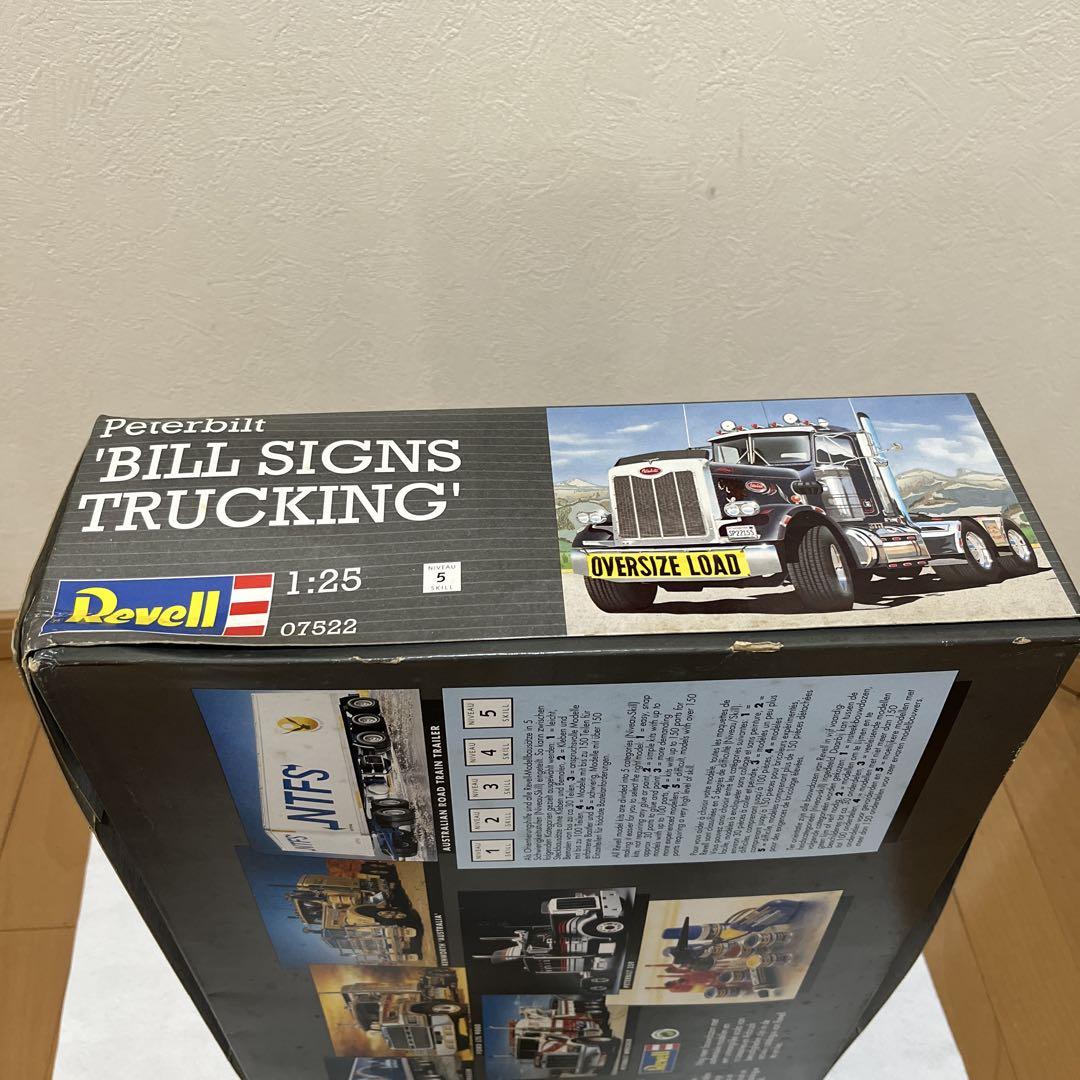 プラモデルPeterbilt BILL SIGNS TRUCKING1:25
