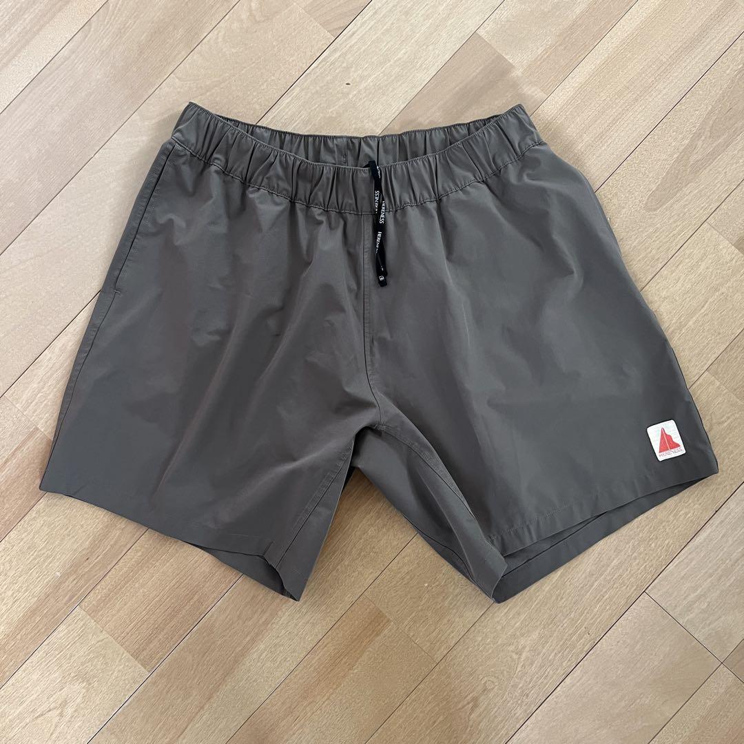 HERENESS ヒアネス　ショーツ ショートパンツ M カーキ