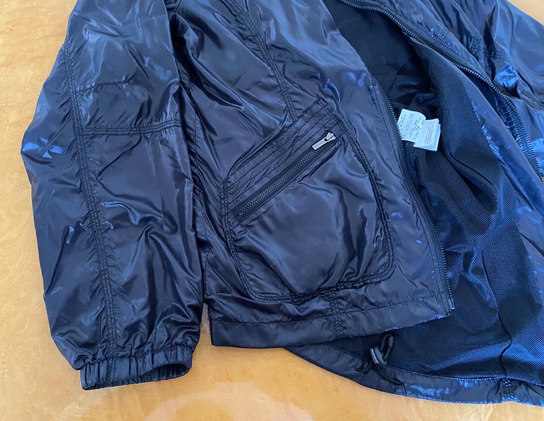 Burberry ブラックナイロンジャケット　レディース　L