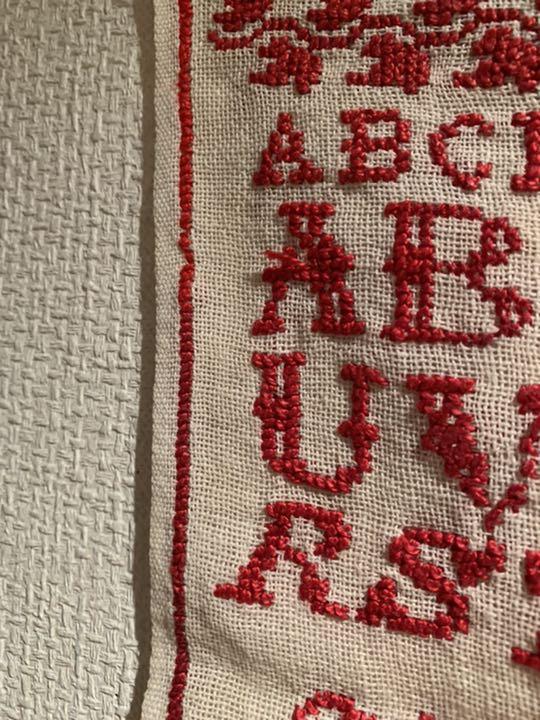 フランスビンテージ 赤糸刺繍サンプラー