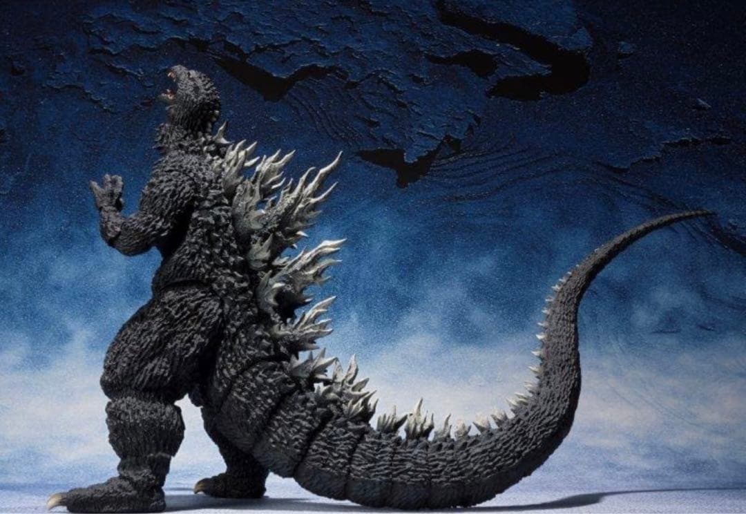 大人気新作 BANDAI S.H.モンスターアーツ 155mm 2002 ゴジラ 特撮