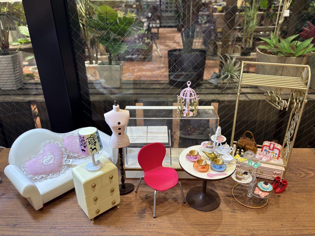 ドールハウス　ミニチュア家具セット カフェスタイル　セット　チェスト　ソファー