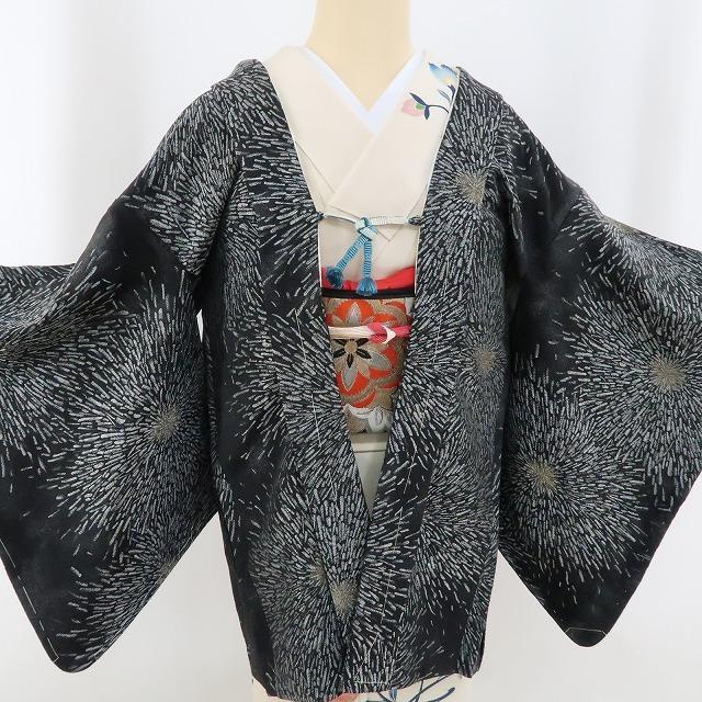 夜空に花開く決して散らない花火”