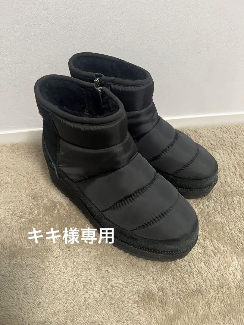 美品　アグ UGG 1103840 リッジ ミニ ムートンブーツ （ブラック）