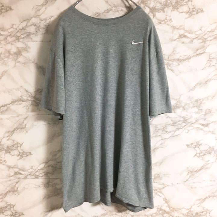 低価限定品 ナイキ ビッグサイズTシャツ グレー 2XL T714z-m30964066254 ワンポイント刺繍 スウォッシュロゴ 総合1位
