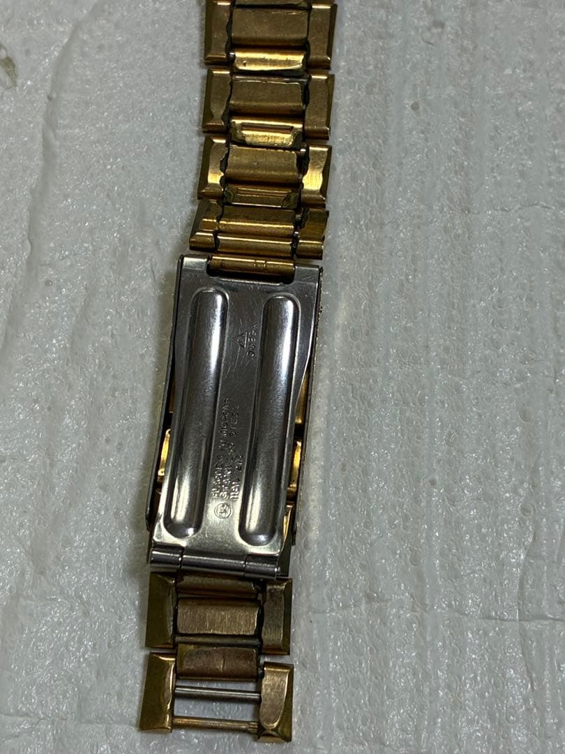 オメガ AT/自動巻 ジュネーブ ゴールド文字盤 デイデイト ラウンド オメガ AT/自動巻 ジュネーブ ゴールド文字盤 デイデイト ラウンド