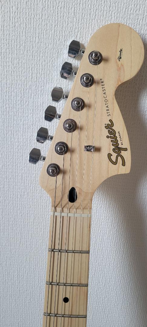 Squier Stratocaster エレキギター