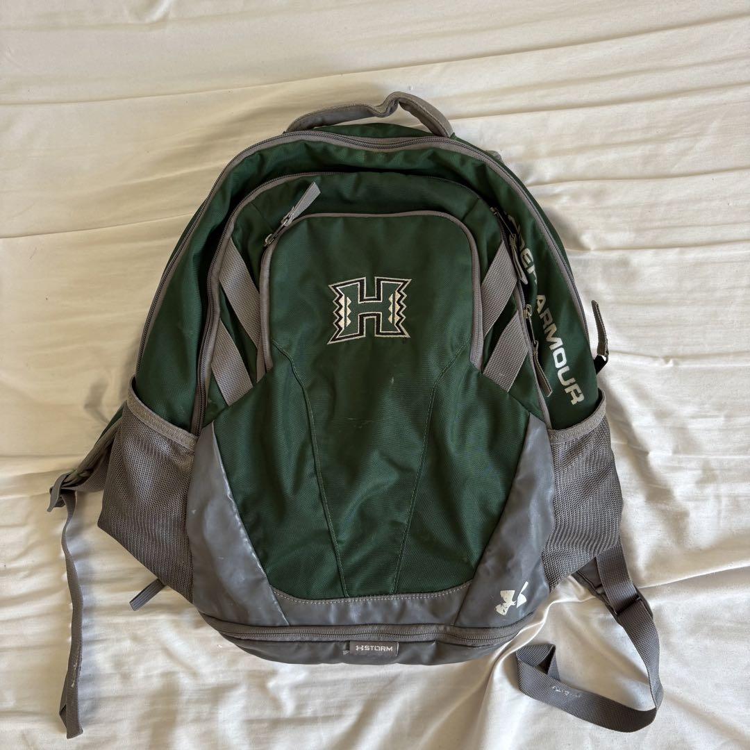 UNDER ARMOUR - ハワイ大学 × アンダーアーマー リュック 新品の