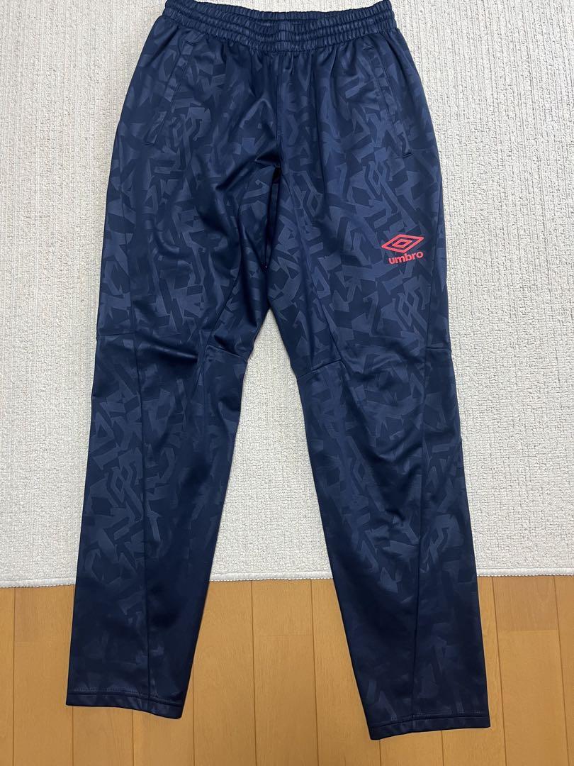 umbro ピステ上下セット ホワイト/ネイビー/レッド 楽天市場】マラソン最大2000円オフクーポン！ アンブロ ピステ