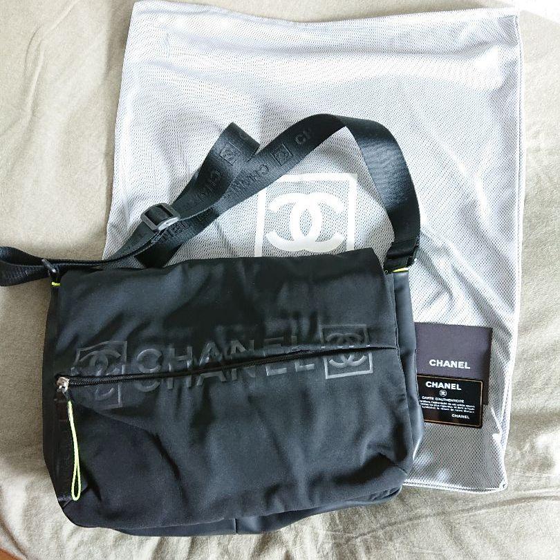 本物】CHANEL シャネル スポーツライン ショルダーバッグ 黒×カーキ