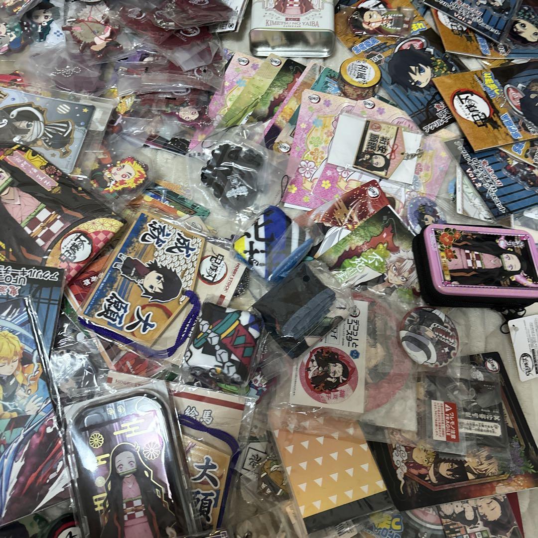 約1000点　鬼滅の刃　グッズ大量　まとめ売り⭐︎