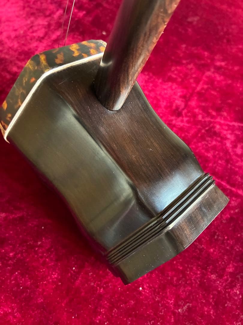 格安二胡★上級黒檀★古月琴坊・黄建洪製作★十年保証★必需品揃い★100%評価 格安二胡★上級黒檀★古月琴坊・黄建洪製作★十年保証★必需品揃い★100%評価