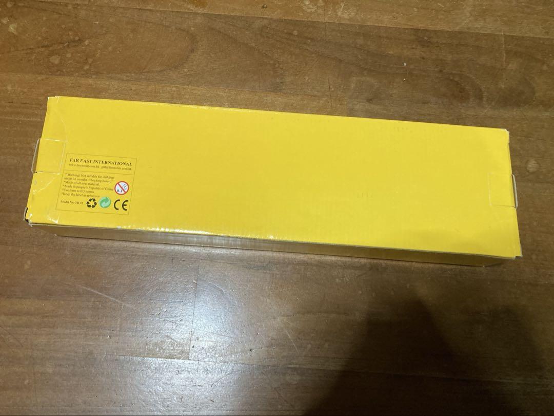 車　模型　DHL　トラック