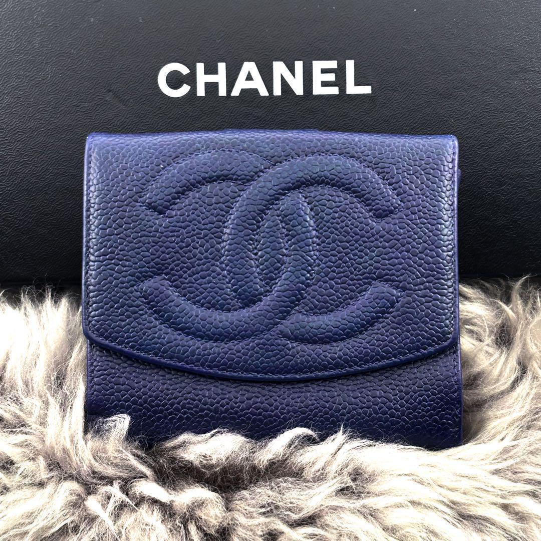 CHANEL キャビアスキン 二つ折り 財布 デカココ ゴールド金具 CHANEL - CHANEL シャネル キャビアスキン ゴールドココロック W